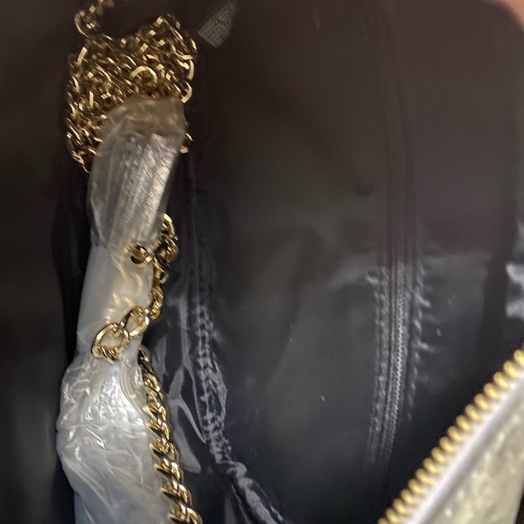 Victoria Secret silver crossbody bag NWT - Picture 4 of 4